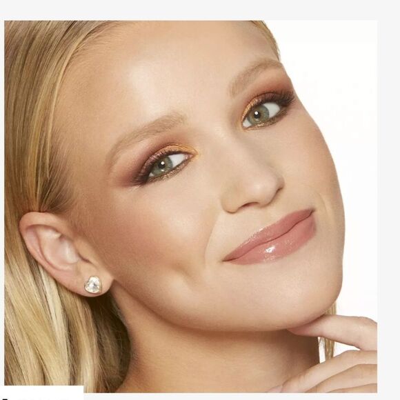 Too Faced Better Than Chocolate Cocoa Infused Eyeshadow Palette smells awesome! - Picture 6 of 12